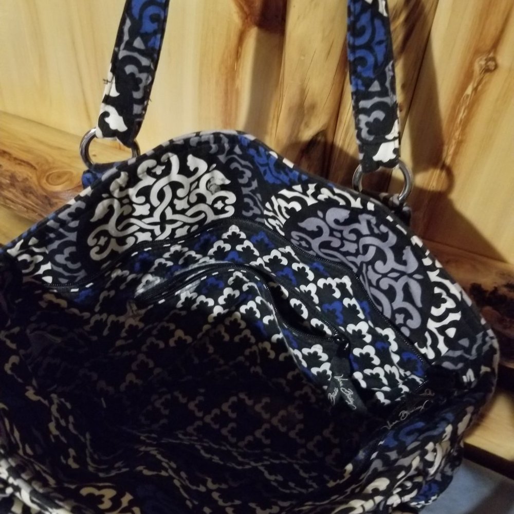 Vera Bradley Bag in Cantebury Cobalt - Picture 3 of 3